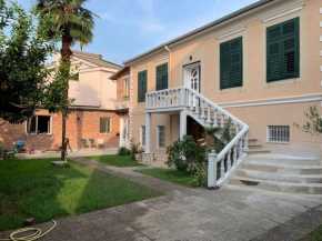 Vintage Villa